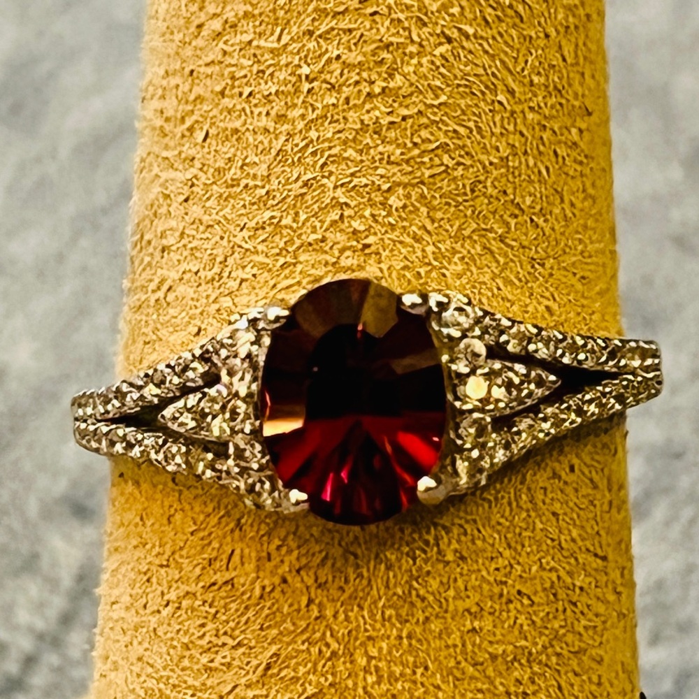 RARE Malawi Red Garnet Ring Rhodium over 925 S.Silver. Size 7, BRAND NEW!